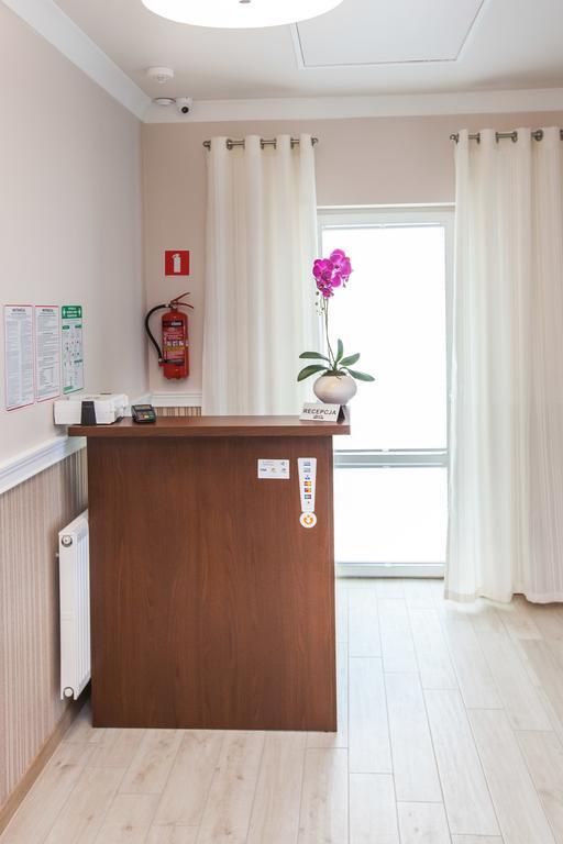 Hostel Замбрув Екстериор снимка